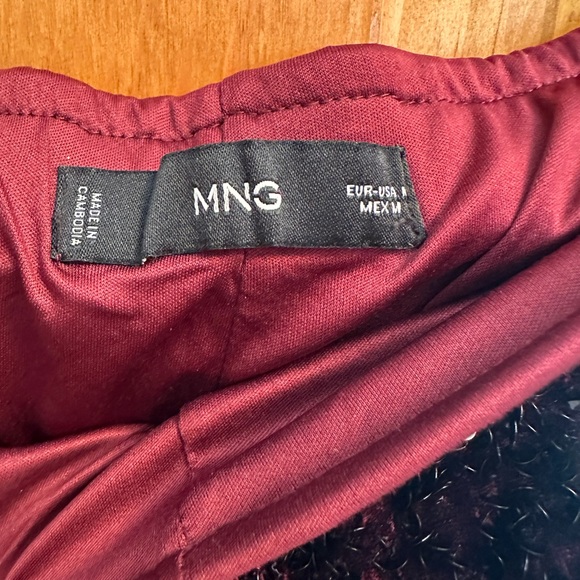 Sequin Burgundy Skirt - Picture 3 of 3